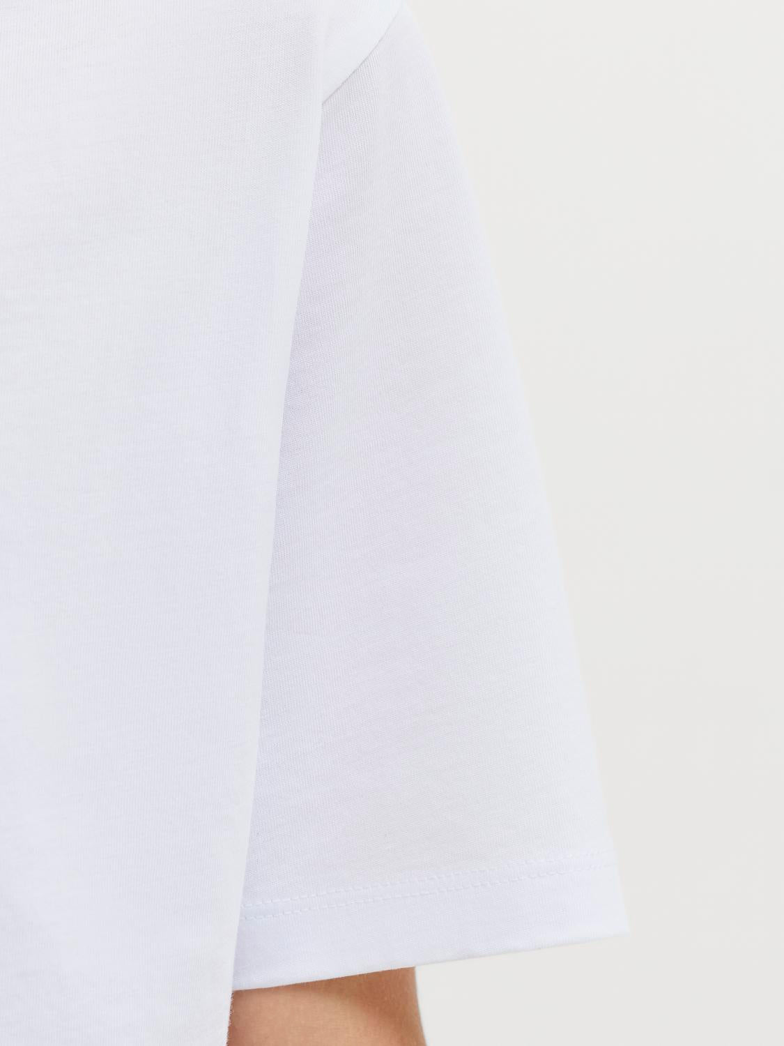 model_shot-detail